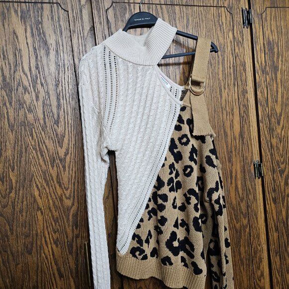 Andree By Unit Asymmetrical leopard Sweater with Buckle size l - Picture 4 of 8